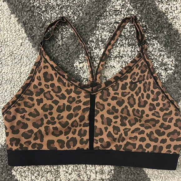 Nike sports bra - Picture 1 of 2